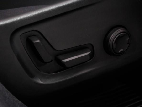 Volvo XC40 I Рестайлинг с пробегом 2024 года, цена 4 657 802 рубля, 55 км, внедорожник, Автокод Объявления