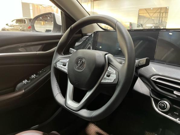 Changan Eado Plus с пробегом 2023 года, цена 1 430 000 рублей, 18720 км, седан, Автокод Объявления