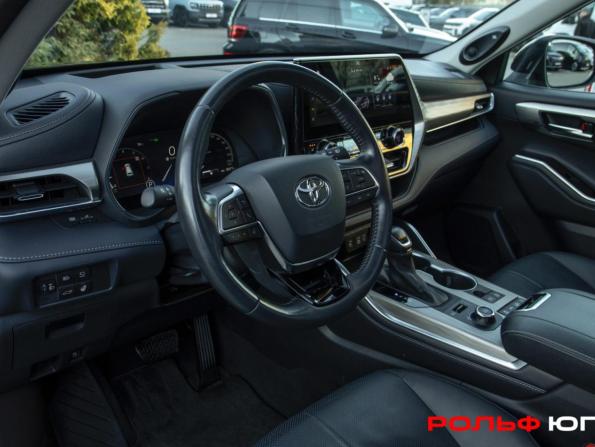 Toyota Highlander IV (XU70) с пробегом 2025 года, цена 4 948 000 рублей, 38516 км, внедорожник, Автокод Объявления