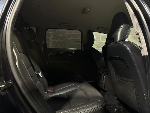 Volvo XC70 II с пробегом 2012 года, цена 1 530 000 рублей, 279785 км, универсал, Автокод Объявления