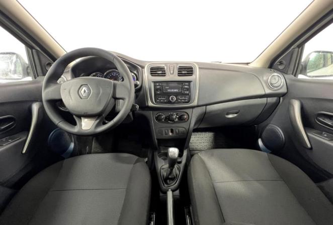 Renault Logan II с пробегом 2015 года, цена 545 000 рублей, 185000 км, седан, Автокод Объявления