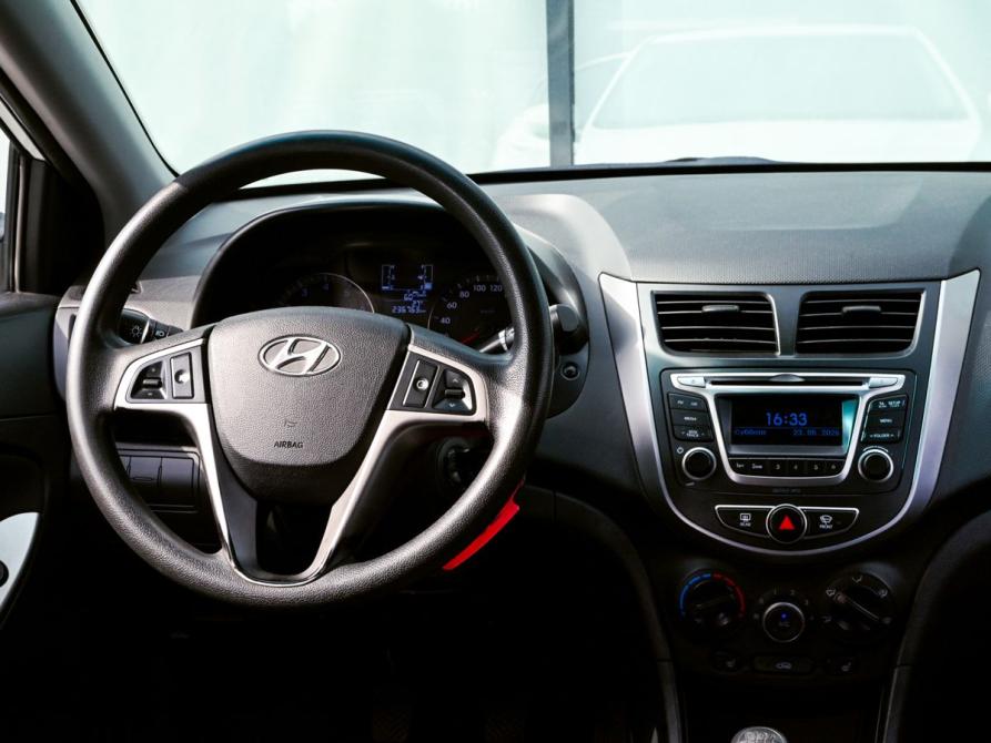 Hyundai Solaris I Рестайлинг Екатеринбург  - изображение 19