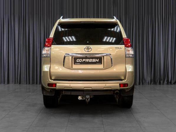 Toyota Land Cruiser Prado 150 Series с пробегом 2011 года, цена 2 519 000 рублей, 351906 км, внедорожник, Автокод Объявления