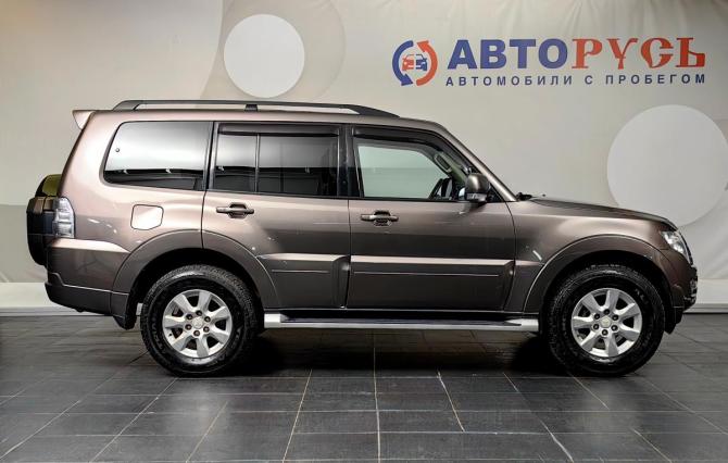 Mitsubishi Pajero IV Рестайлинг 2 с пробегом 2014 года, цена 2 248 000 рублей, 220133 км, внедорожник, Автокод Объявления