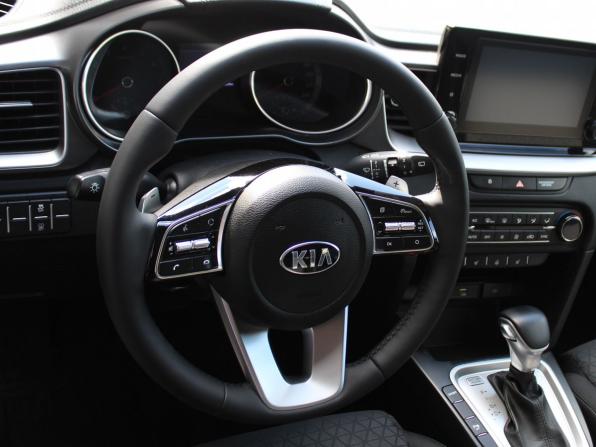 Kia Ceed III с пробегом 2020 года, цена 1 989 000 рублей, 74684 км, универсал, Автокод Объявления