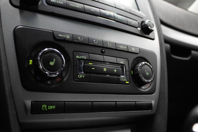 Skoda Octavia II (A5) Рестайлинг с пробегом 2012 года, цена 849 000 рублей, 172482 км, лифтбек, Автокод Объявления