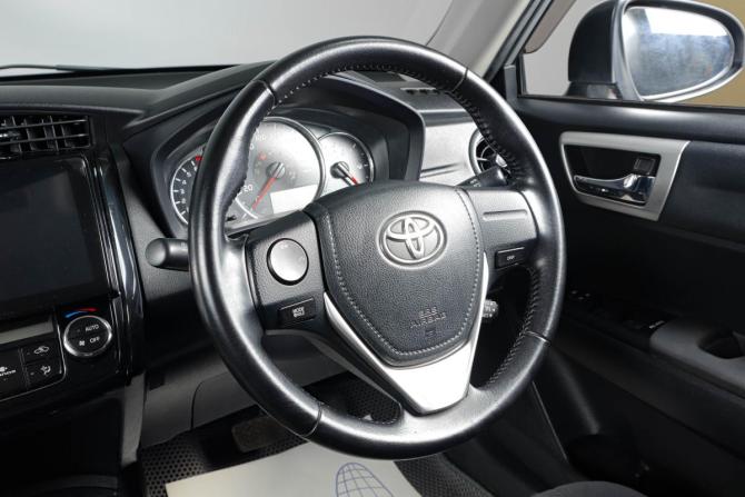 Toyota Corolla XI (E160 E170) Рестайлинг 2 с пробегом 2015 года, цена 1 289 000 рублей, 77000 км, седан, Автокод Объявления