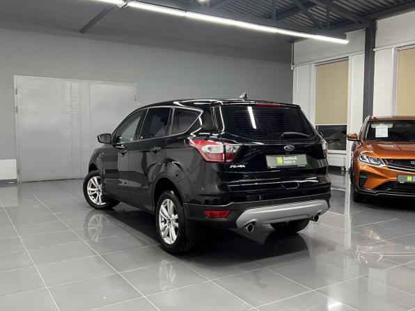 Ford Kuga II Рестайлинг с пробегом 2017 года, цена 1 520 000 рублей, 162575 км, внедорожник, Автокод Объявления