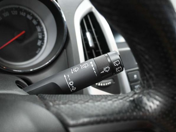 Opel Astra J Рестайлинг с пробегом 2012 года, цена 999 900 рублей, 142000 км, хэтчбек, Автокод Объявления