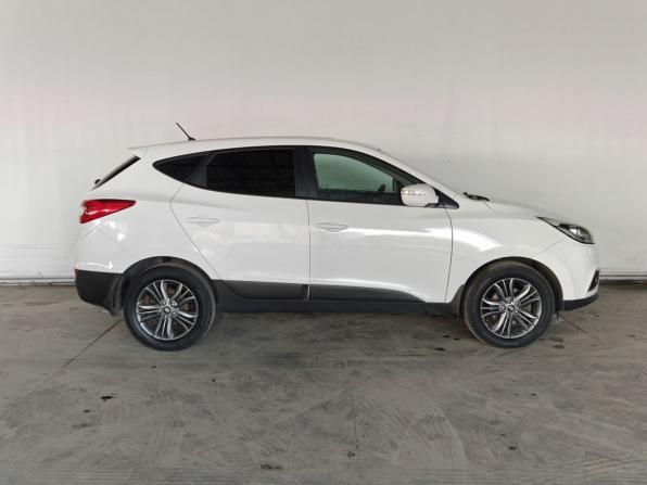 Hyundai ix35 I Рестайлинг с пробегом 2014 года, цена 1 100 000 рублей, 276553 км, внедорожник, Автокод Объявления
