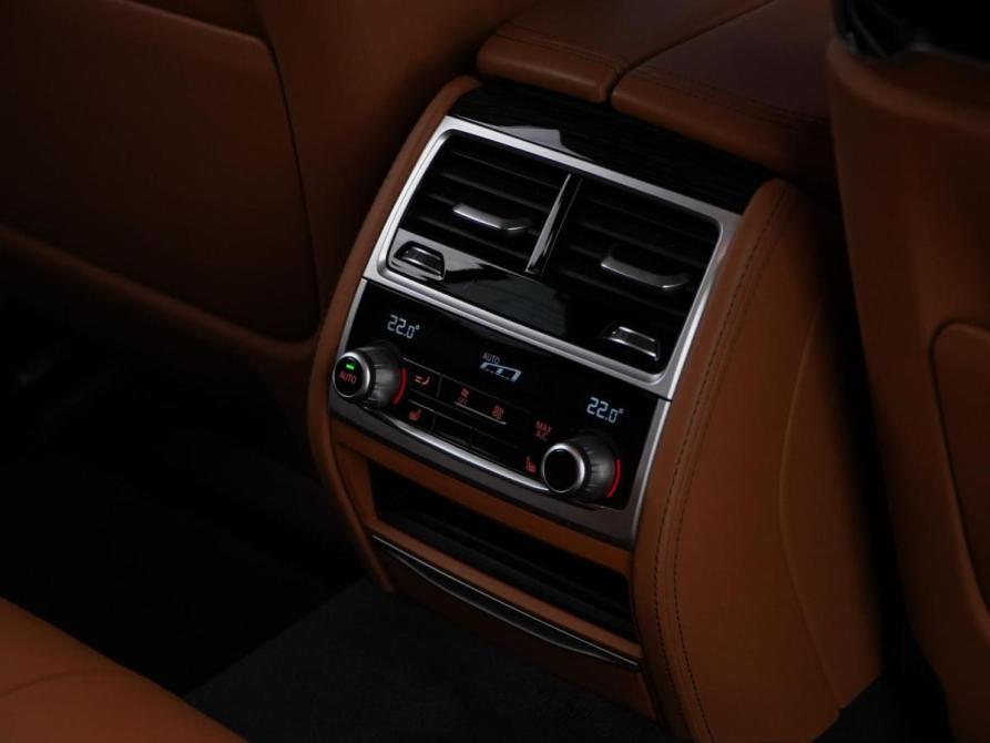 BMW 7 серии VI (G11/G12) Рестайлинг Москва  - изображение 26