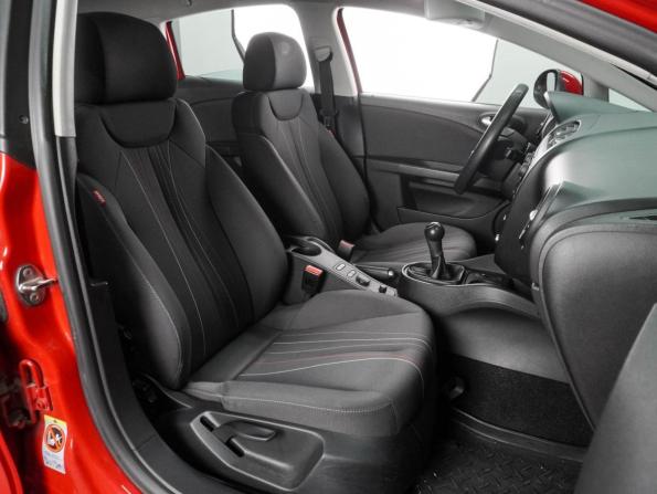 SEAT Leon II Рестайлинг с пробегом 2012 года, цена 719 000 рублей, 141390 км, хэтчбек, Автокод Объявления