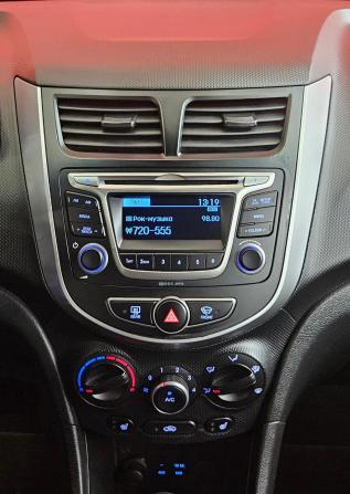 Hyundai Solaris I Рестайлинг с пробегом 2016 года, цена 1 050 000 рублей, 132526 км, хэтчбек, Автокод Объявления