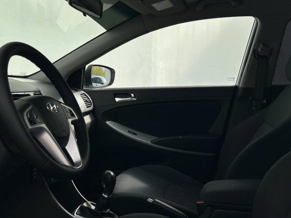 Hyundai Solaris I с пробегом 2012 года, цена 740 000 рублей, 191998 км, седан, Автокод Объявления