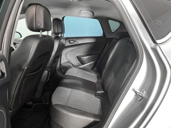 Opel Astra J с пробегом 2011 года, цена 576 800 рублей, 236813 км, хэтчбек, Автокод Объявления