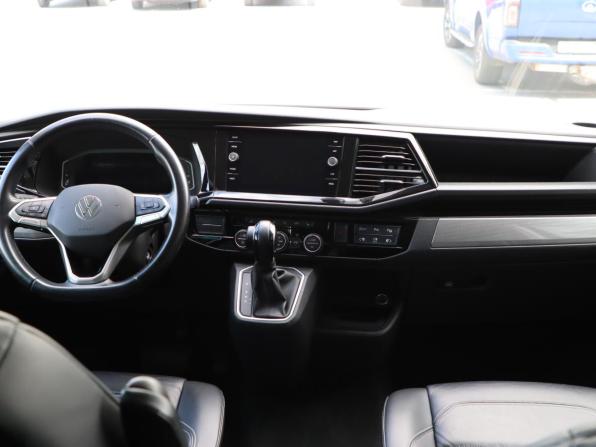 Volkswagen Multivan T6 Рестайлинг с пробегом 2022 года, цена 6 350 000 рублей, 140197 км, минивэн, Автокод Объявления
