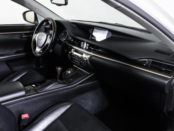 Lexus ES VI с пробегом 2014 года, цена 2 199 000 рублей, 261186 км, седан, Автокод Объявления
