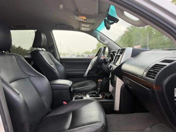 Toyota Land Cruiser Prado 150 Series с пробегом 2009 года, цена 2 689 000 рублей, 172123 км, внедорожник, Автокод Объявления