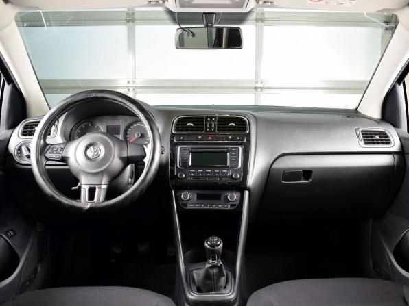 Volkswagen Polo V с пробегом 2014 года, цена 690 999 рублей, 177927 км, седан, Автокод Объявления