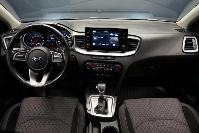 Kia Ceed III с пробегом 2020 года, цена 2 185 000 рублей, 61773 км, универсал, Автокод Объявления