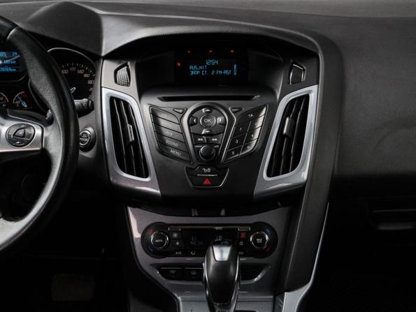 Ford Focus III с пробегом 2013 года, цена 900 000 рублей, 120268 км, хэтчбек, Автокод Объявления