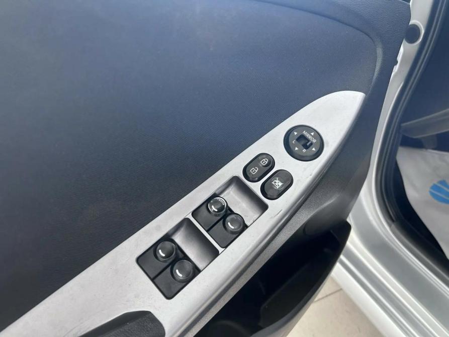 Hyundai Solaris I Рестайлинг Уфа  - изображение 12