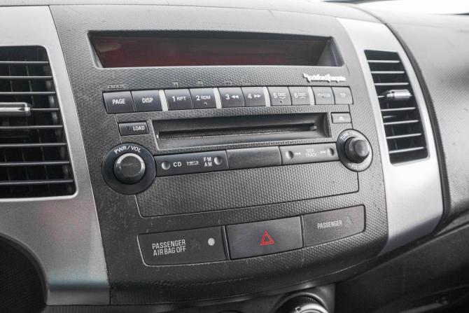 Mitsubishi Outlander II с пробегом 2007 года, цена 999 000 рублей, 199800 км, внедорожник, Автокод Объявления