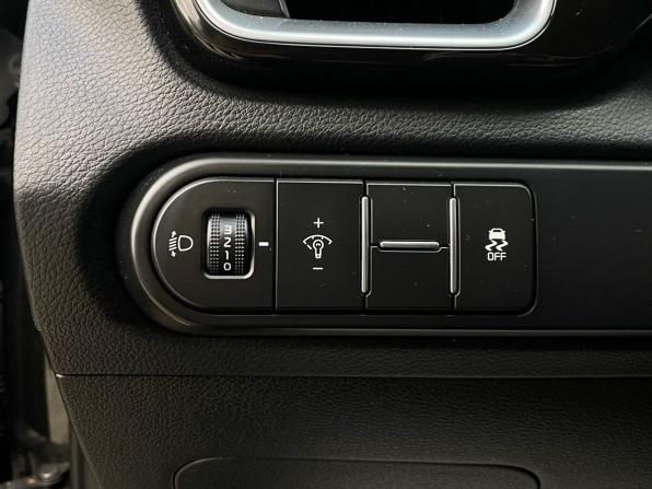 Kia Ceed III с пробегом 2019 года, цена 1 387 000 рублей, 172800 км, универсал, Автокод Объявления