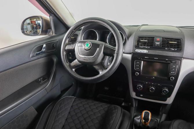 Skoda Yeti I с пробегом 2012 года, цена 699 000 рублей, 200000 км, внедорожник, Автокод Объявления
