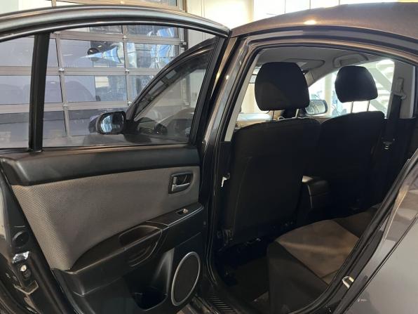 Mazda 3 I (BK) Рестайлинг с пробегом 2006 года, цена 236 000 рублей, 733166 км, седан, Автокод Объявления