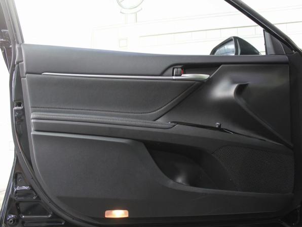 Toyota Camry VIII (XV70) Рестайлинг с пробегом 2022 года, цена 3 645 000 рублей, 77000 км, седан, Автокод Объявления
