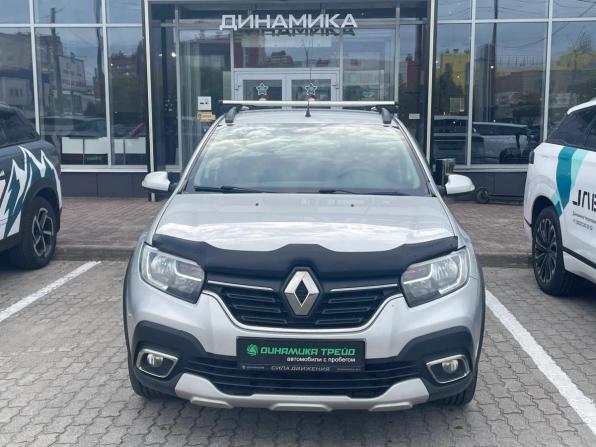 Renault Logan II Рестайлинг с пробегом 2020 года, цена 1 385 000 рублей, 63279 км, седан, Автокод Объявления