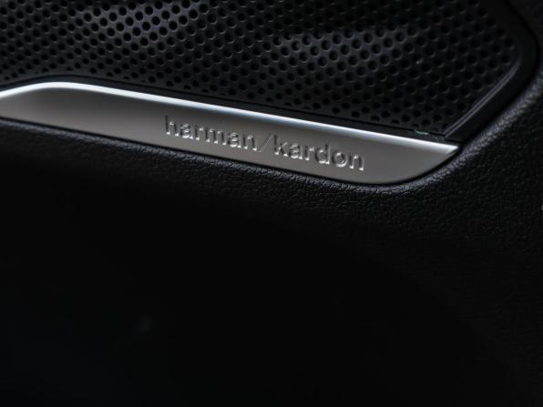 Hyundai Santa Fe IV Рестайлинг с пробегом 2022 года, цена 3 749 000 рублей, 64188 км, внедорожник, Автокод Объявления