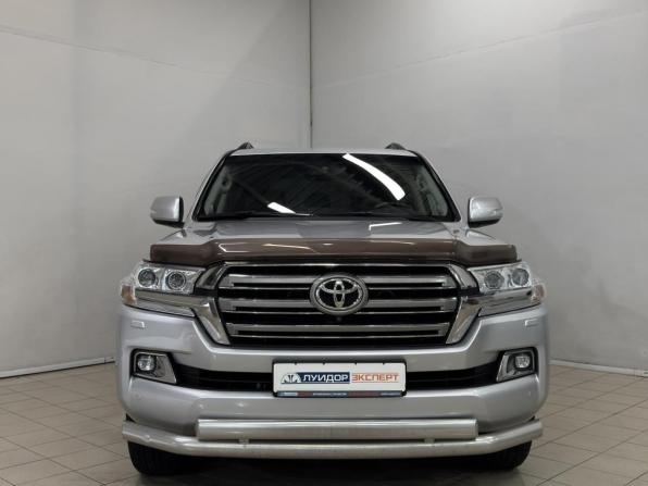 Toyota Land Cruiser 200 Series Рестайлинг 2 с пробегом 2018 года, цена 5 399 000 рублей, 220541 км, внедорожник, Автокод Объявления