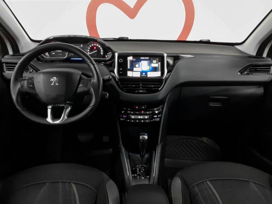 Peugeot 208 I Москва  - изображение 9