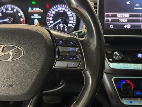 Hyundai Sonata VII (LF) Рестайлинг с пробегом 2018 года, цена 1 840 000 рублей, 89001 км, седан, Автокод Объявления