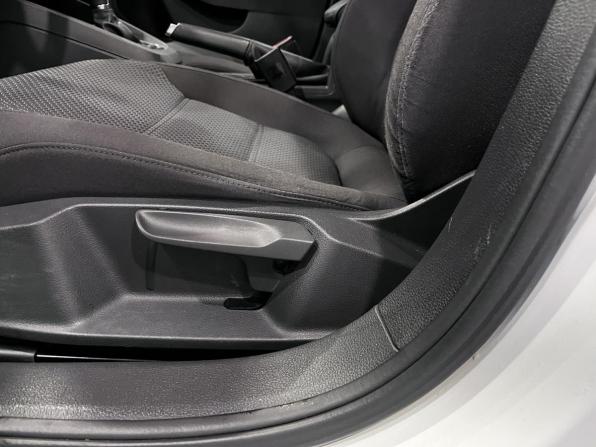 Volkswagen Jetta VI Рестайлинг с пробегом 2018 года, цена 1 470 000 рублей, 101271 км, седан, Автокод Объявления