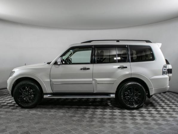 Mitsubishi Pajero IV Рестайлинг 2 с пробегом 2019 года, цена 3 350 000 рублей, 90000 км, внедорожник, Автокод Объявления