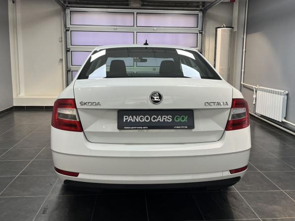 Skoda Octavia III (A7) Рестайлинг с пробегом 2018 года, цена 1 975 000 рублей, 88251 км, лифтбек, Автокод Объявления
