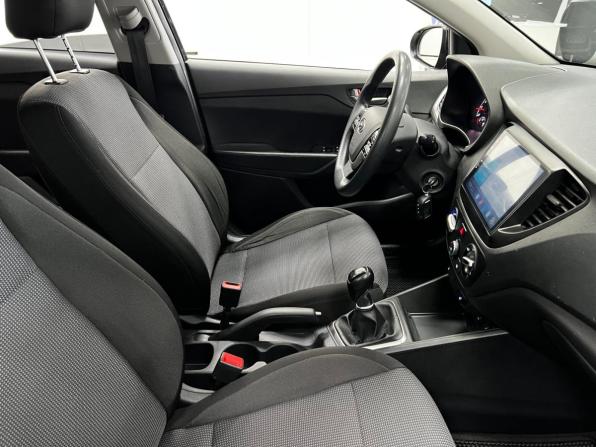 Hyundai Solaris II Рестайлинг с пробегом 2020 года, цена 1 180 000 рублей, 122225 км, седан, Автокод Объявления