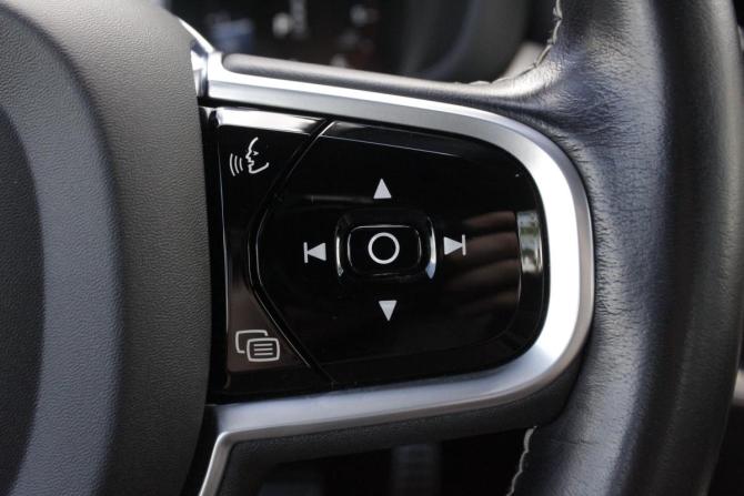 Volvo XC60 II с пробегом 2021 года, цена 3 890 000 рублей, 167911 км, внедорожник, Автокод Объявления
