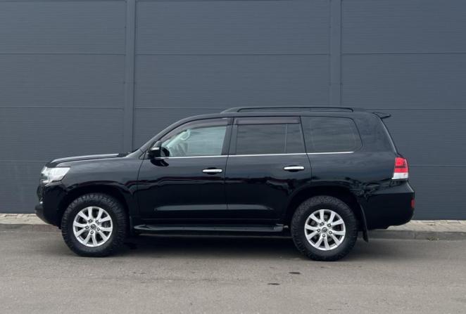 Toyota Land Cruiser 200 Series Рестайлинг 2 с пробегом 2019 года, цена 5 450 000 рублей, 381140 км, внедорожник, Автокод Объявления