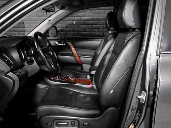 Toyota Highlander II (XU40) Рестайлинг с пробегом 2011 года, цена 2 150 000 рублей, 172064 км, внедорожник, Автокод Объявления