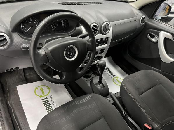 Renault Sandero I с пробегом 2013 года, цена 745 000 рублей, 235161 км, хэтчбек, Автокод Объявления