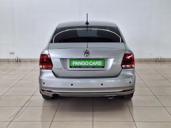 Volkswagen Polo V Рестайлинг с пробегом 2018 года, цена 1 050 000 рублей, 149155 км, седан, Автокод Объявления