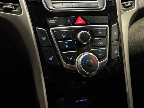 Hyundai i30 II с пробегом 2012 года, цена 1 040 000 рублей, 143714 км, хэтчбек, Автокод Объявления