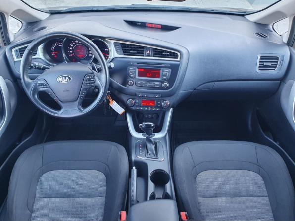 Kia Ceed II Рестайлинг с пробегом 2017 года, цена 1 135 000 рублей, 155637 км, хэтчбек, Автокод Объявления