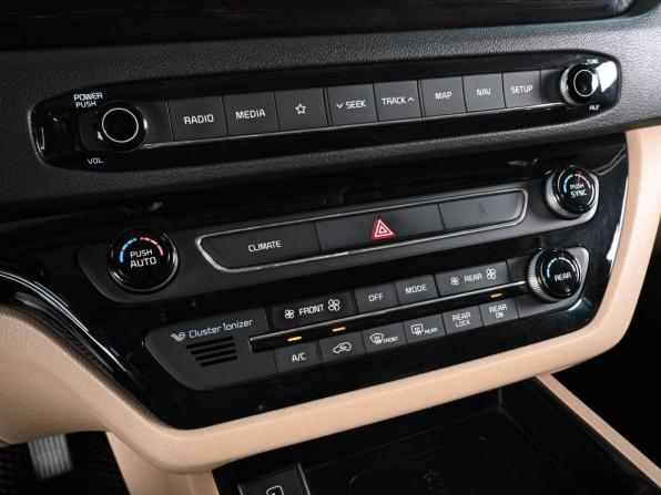 Kia Carnival III с пробегом 2019 года, цена 3 399 000 рублей, 130215 км, минивэн, Автокод Объявления