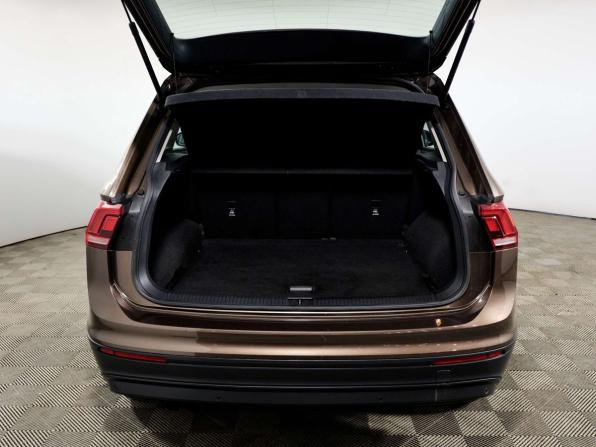Volkswagen Tiguan II с пробегом 2019 года, цена 2 098 000 рублей, 133747 км, внедорожник, Автокод Объявления