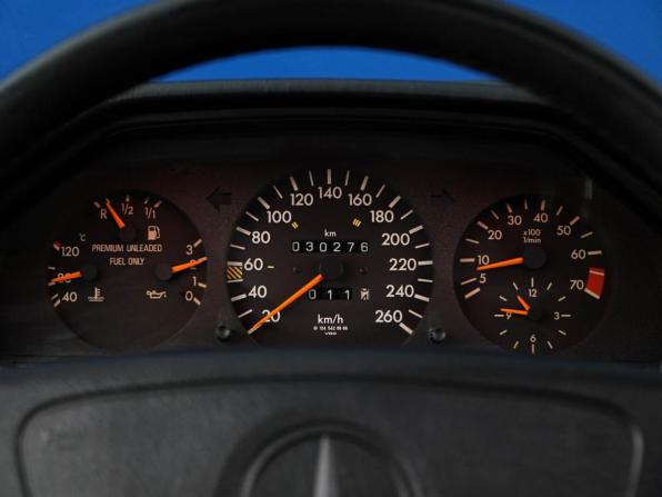 Mercedes-Benz E-Класс I (W124) с пробегом 1993 года, цена 5 350 000 рублей, 30276 км, седан, Автокод Объявления